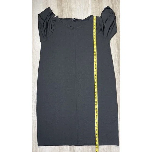 Eileen Fisher Bateau Neck Dress. Size: M